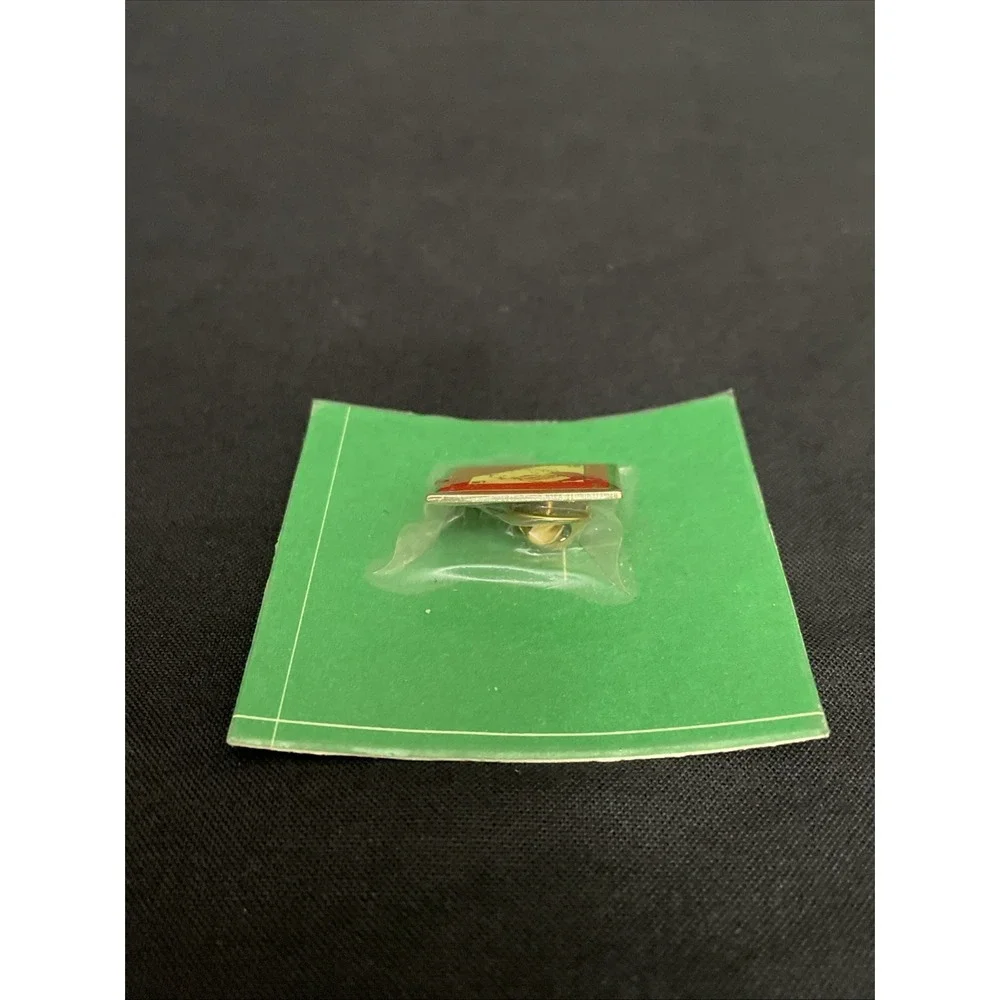 Vtg Radio City Music Hall Christmas Spectacular Hat Lapel Pin Santa Kodak Sealed
